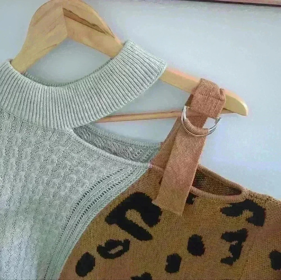 AMAZON | Women's Gray/Tan  Two-Toned Long Sleeved Cold Shoulder Sweater - Picture 4 of 6